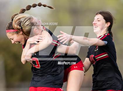 Thumbnail 1 in Amarillo vs. Coronado photogallery.
