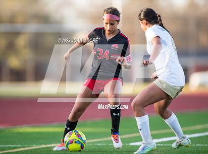 Thumbnail 1 in Amarillo vs. Coronado photogallery.