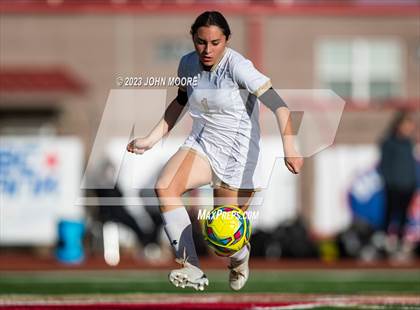 Thumbnail 3 in Amarillo vs. Coronado photogallery.
