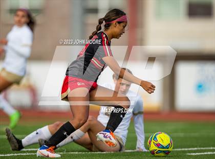 Thumbnail 1 in Amarillo vs. Coronado photogallery.