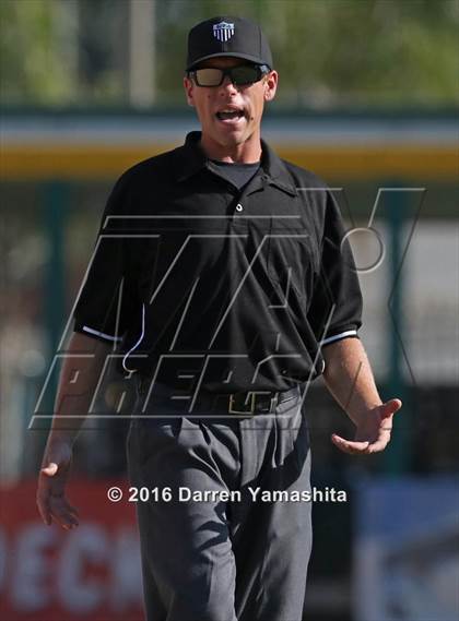 Thumbnail 2 in Kern Valley vs. Sierra (CIF CS D6 Final) photogallery.