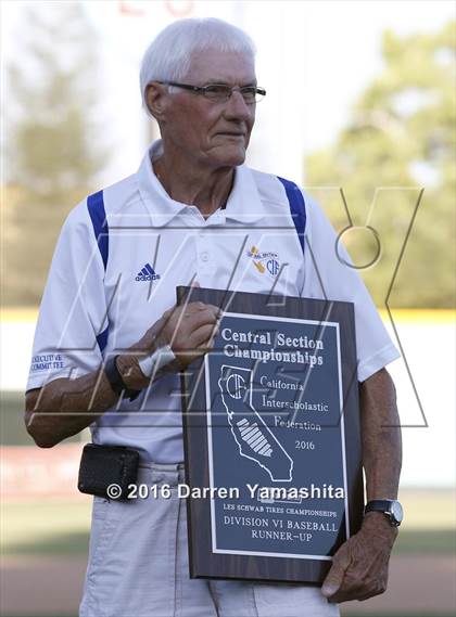 Thumbnail 3 in Kern Valley vs. Sierra (CIF CS D6 Final) photogallery.