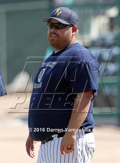 Thumbnail 3 in Kern Valley vs. Sierra (CIF CS D6 Final) photogallery.
