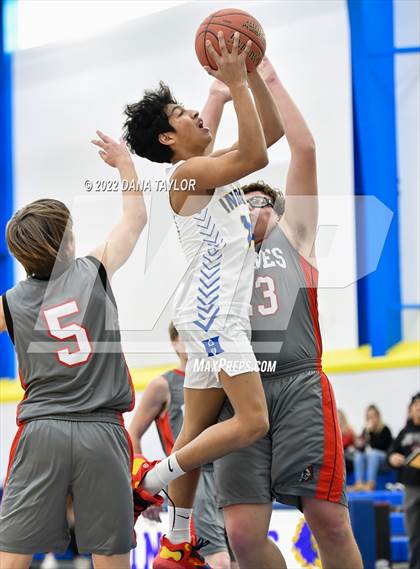 Thumbnail 3 in Huckabay vs. Three Way photogallery.