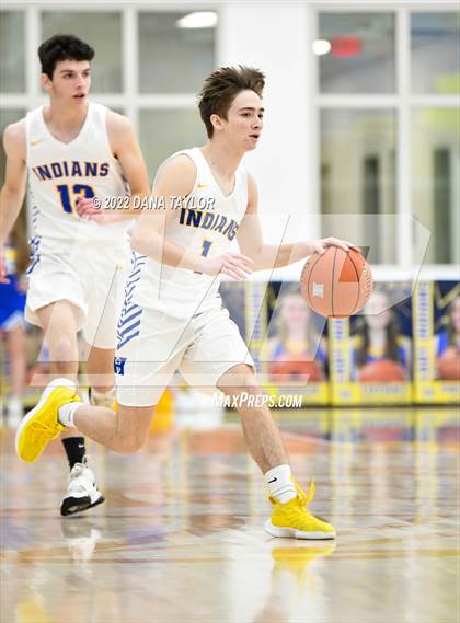 Thumbnail 3 in Huckabay vs. Three Way photogallery.