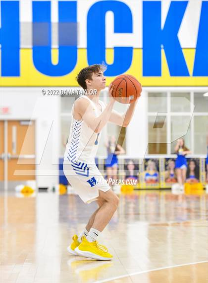 Thumbnail 1 in Huckabay vs. Three Way photogallery.