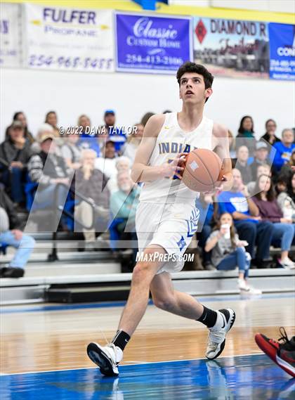 Thumbnail 1 in Huckabay vs. Three Way photogallery.