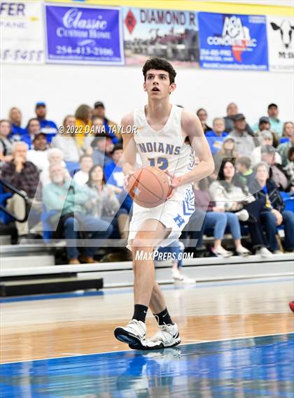 Thumbnail 3 in Huckabay vs. Three Way photogallery.
