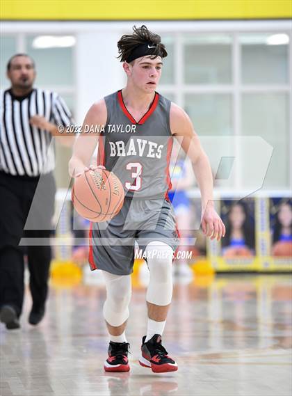 Thumbnail 1 in Huckabay vs. Three Way photogallery.