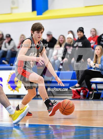 Thumbnail 2 in Huckabay vs. Three Way photogallery.