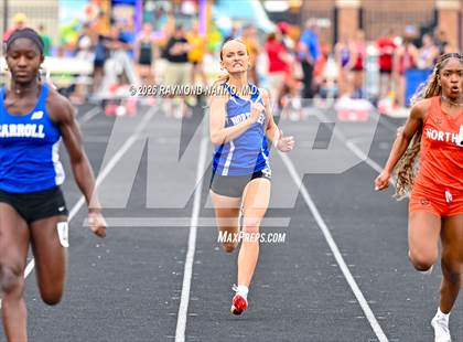 Thumbnail 3 in IHSAA Regional 3 (100 Meter) photogallery.