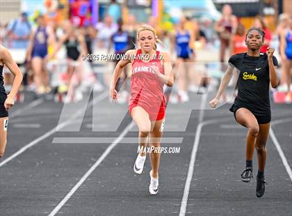 Thumbnail 2 in IHSAA Regional 3 (100 Meter) photogallery.