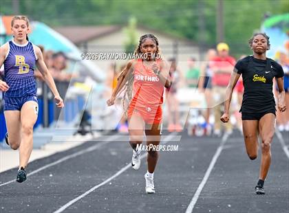 Thumbnail 1 in IHSAA Regional 3 (100 Meter) photogallery.