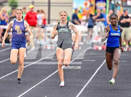 Thumbnail 2 in IHSAA Regional 3 (100 Meter) photogallery.
