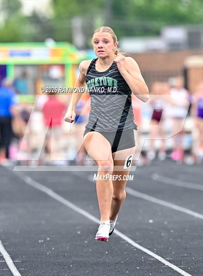Thumbnail 1 in IHSAA Regional 3 (100 Meter) photogallery.