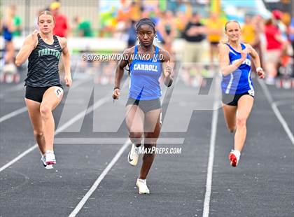 Thumbnail 2 in IHSAA Regional 3 (100 Meter) photogallery.
