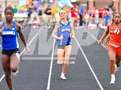 Thumbnail 1 in IHSAA Regional 3 (100 Meter) photogallery.