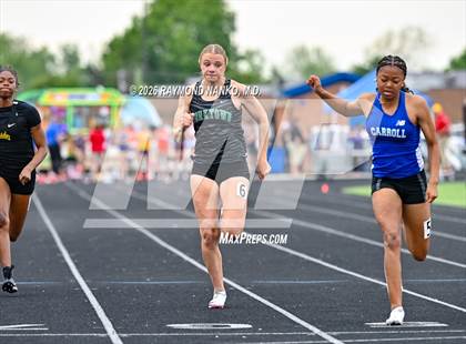 Thumbnail 2 in IHSAA Regional 3 (100 Meter) photogallery.