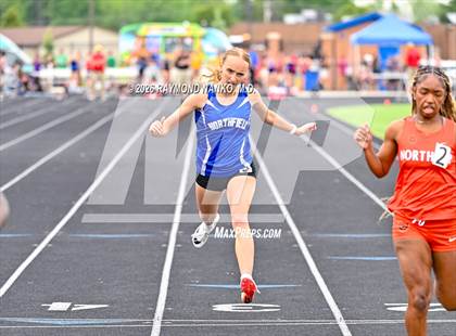 Thumbnail 1 in IHSAA Regional 3 (100 Meter) photogallery.