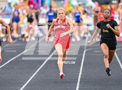 Thumbnail 3 in IHSAA Regional 3 (100 Meter) photogallery.