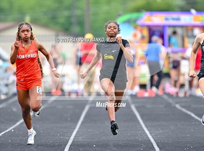 Thumbnail 1 in IHSAA Regional 3 (100 Meter) photogallery.
