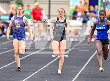 Thumbnail 1 in IHSAA Regional 3 (100 Meter) photogallery.