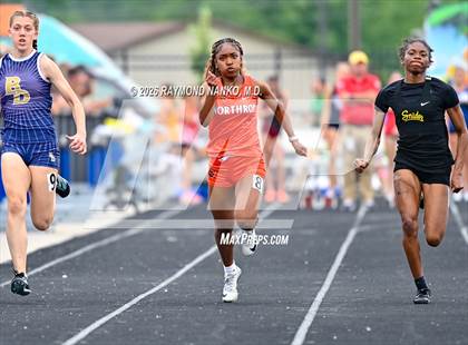 Thumbnail 1 in IHSAA Regional 3 (100 Meter) photogallery.