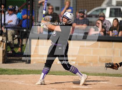 Thumbnail 3 in Harrisburg vs. Trico (IHSA 2A Sectional Semifinal) photogallery.