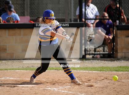 Thumbnail 3 in Harrisburg vs. Trico (IHSA 2A Sectional Semifinal) photogallery.