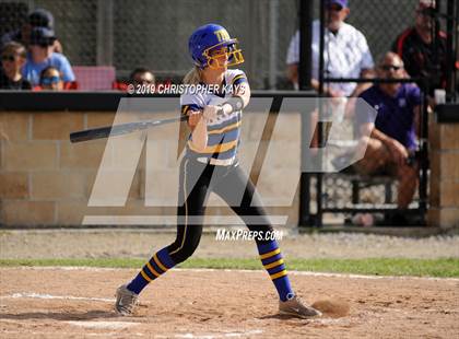 Thumbnail 3 in Harrisburg vs. Trico (IHSA 2A Sectional Semifinal) photogallery.