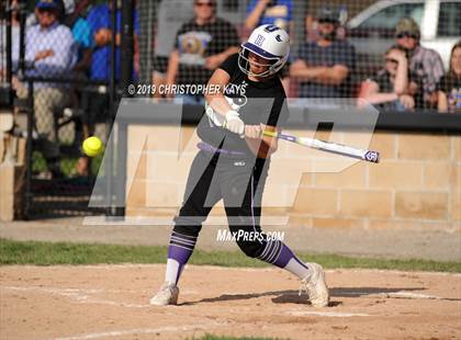 Thumbnail 1 in Harrisburg vs. Trico (IHSA 2A Sectional Semifinal) photogallery.