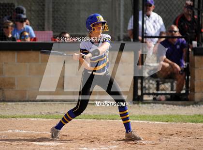 Thumbnail 1 in Harrisburg vs. Trico (IHSA 2A Sectional Semifinal) photogallery.