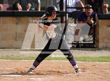Thumbnail 1 in Harrisburg vs. Trico (IHSA 2A Sectional Semifinal) photogallery.