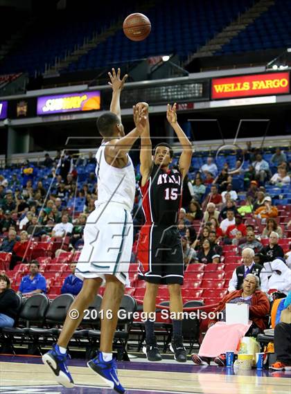 Thumbnail 2 in Manteca vs Ayala (CIF State D3 Final) photogallery.