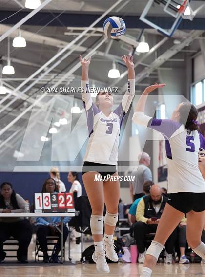 Thumbnail 2 in Montgomery vs. Oak Ridge (Legends Invitational) photogallery.