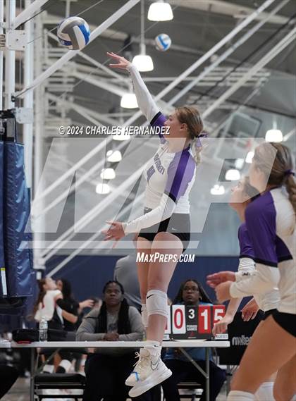 Thumbnail 1 in Montgomery vs. Oak Ridge (Legends Invitational) photogallery.