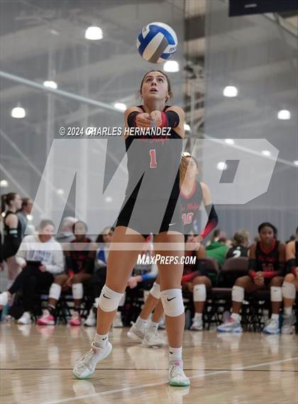Thumbnail 2 in Montgomery vs. Oak Ridge (Legends Invitational) photogallery.