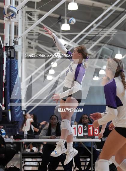 Thumbnail 2 in Montgomery vs. Oak Ridge (Legends Invitational) photogallery.