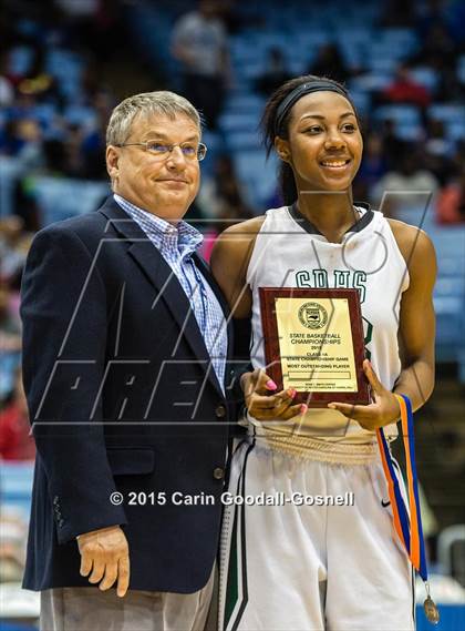 Thumbnail 2 in Southeast Raleigh vs. Myers Park (NCHSAA 4A Final) photogallery.