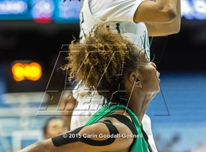 Thumbnail 1 in Southeast Raleigh vs. Myers Park (NCHSAA 4A Final) photogallery.
