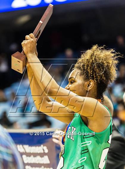 Thumbnail 1 in Southeast Raleigh vs. Myers Park (NCHSAA 4A Final) photogallery.