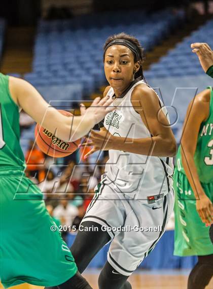 Thumbnail 3 in Southeast Raleigh vs. Myers Park (NCHSAA 4A Final) photogallery.