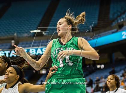 Thumbnail 1 in Southeast Raleigh vs. Myers Park (NCHSAA 4A Final) photogallery.