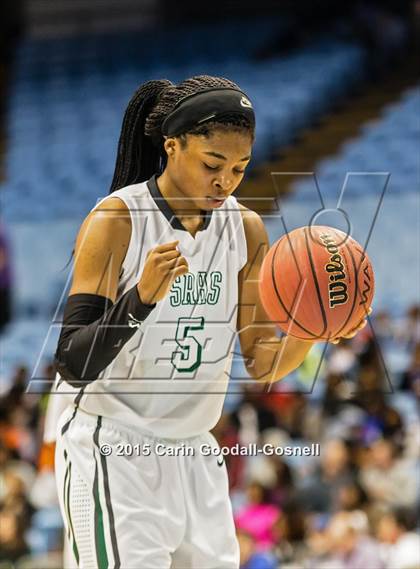 Thumbnail 1 in Southeast Raleigh vs. Myers Park (NCHSAA 4A Final) photogallery.