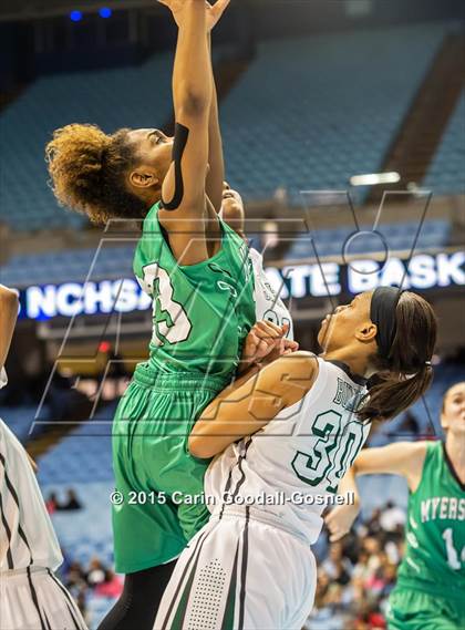 Thumbnail 2 in Southeast Raleigh vs. Myers Park (NCHSAA 4A Final) photogallery.