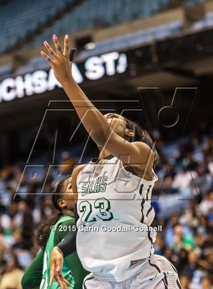 Thumbnail 3 in Southeast Raleigh vs. Myers Park (NCHSAA 4A Final) photogallery.