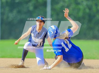 Thumbnail 1 in El Camino Real vs Birmingham photogallery.