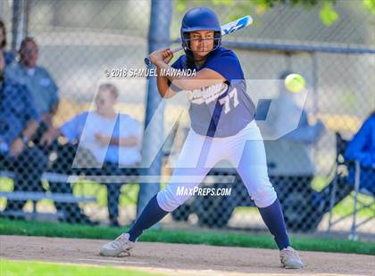 Thumbnail 2 in El Camino Real vs Birmingham photogallery.