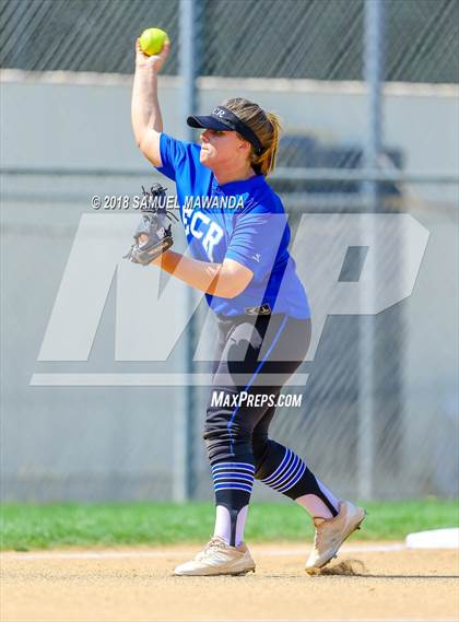Thumbnail 1 in El Camino Real vs Birmingham photogallery.