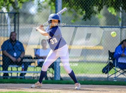 Thumbnail 1 in El Camino Real vs Birmingham photogallery.